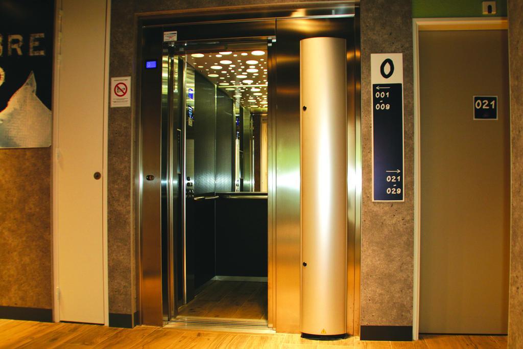 Ibis Budget Saint Pourcain Buitenkant foto