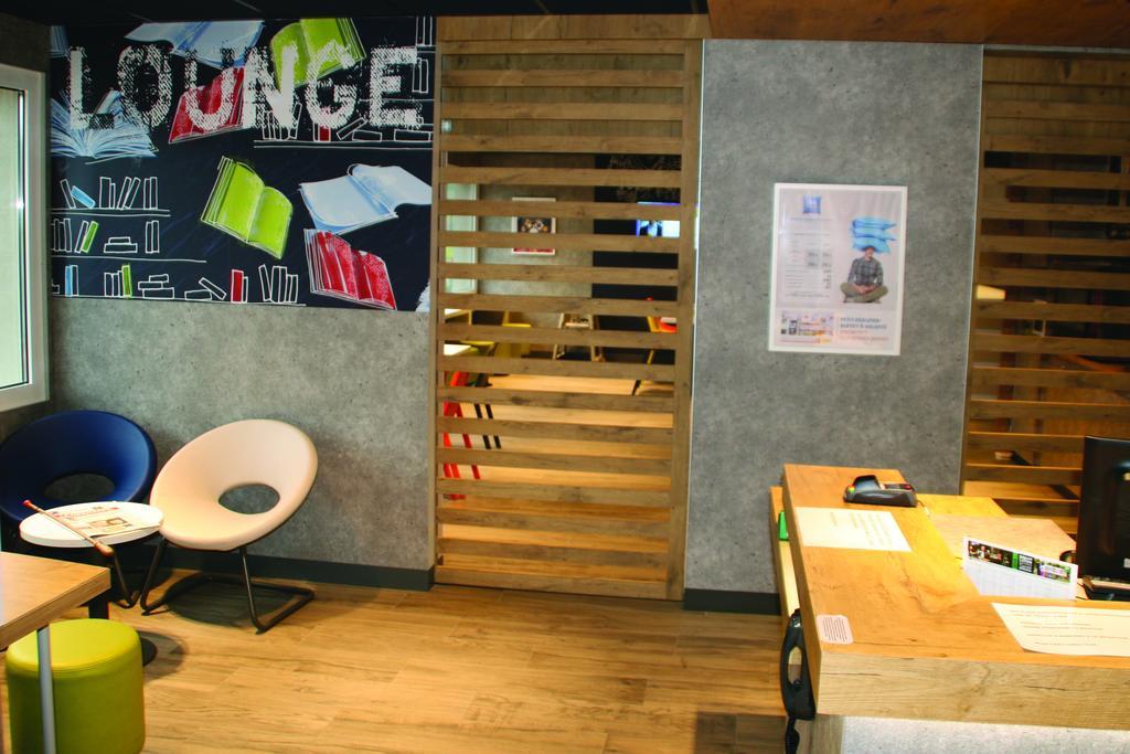 Ibis Budget Saint Pourcain Buitenkant foto
