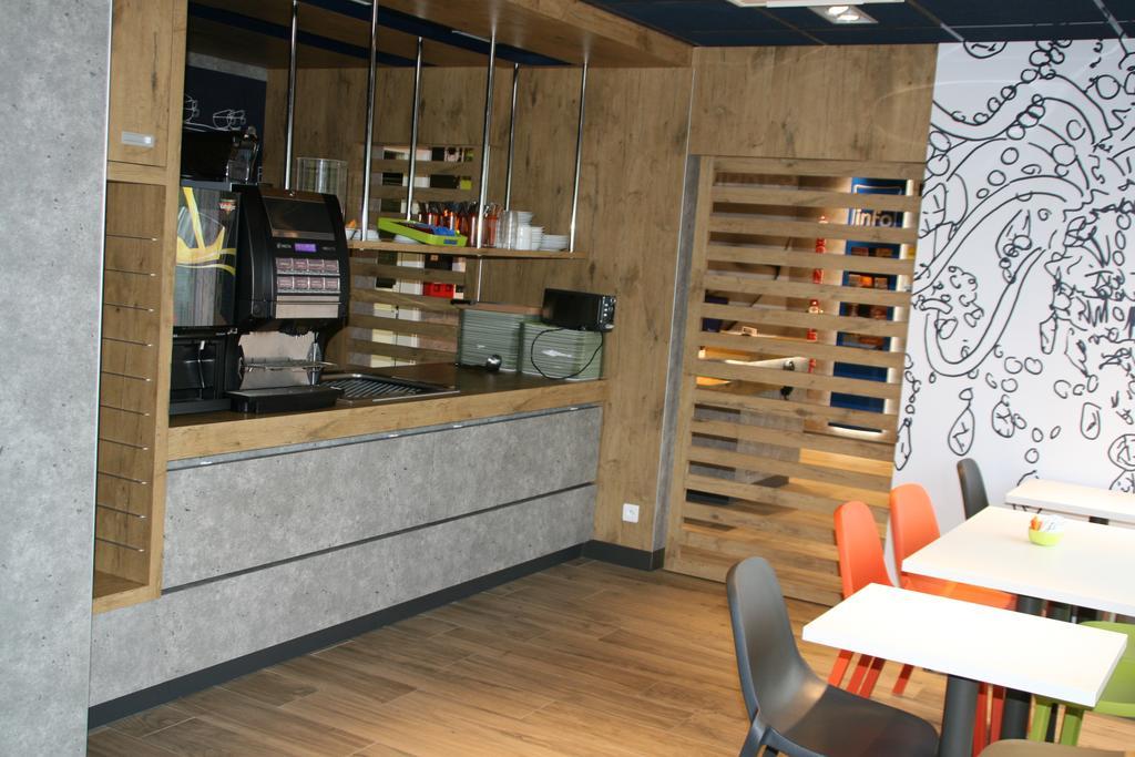 Ibis Budget Saint Pourcain Buitenkant foto